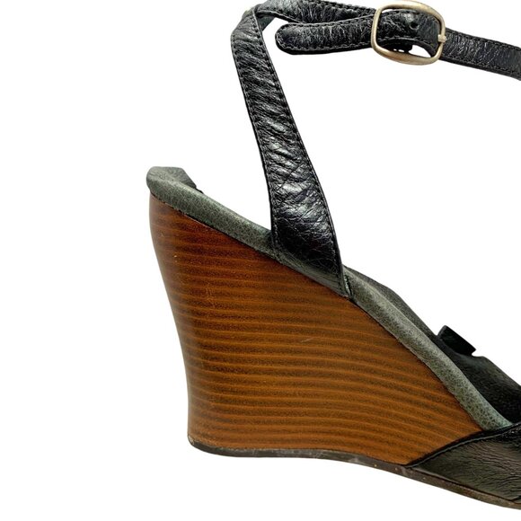 UGG Australia Isadora‎ Black Leather Ankle Strap Wedge Sandals - Picture 10 of 12